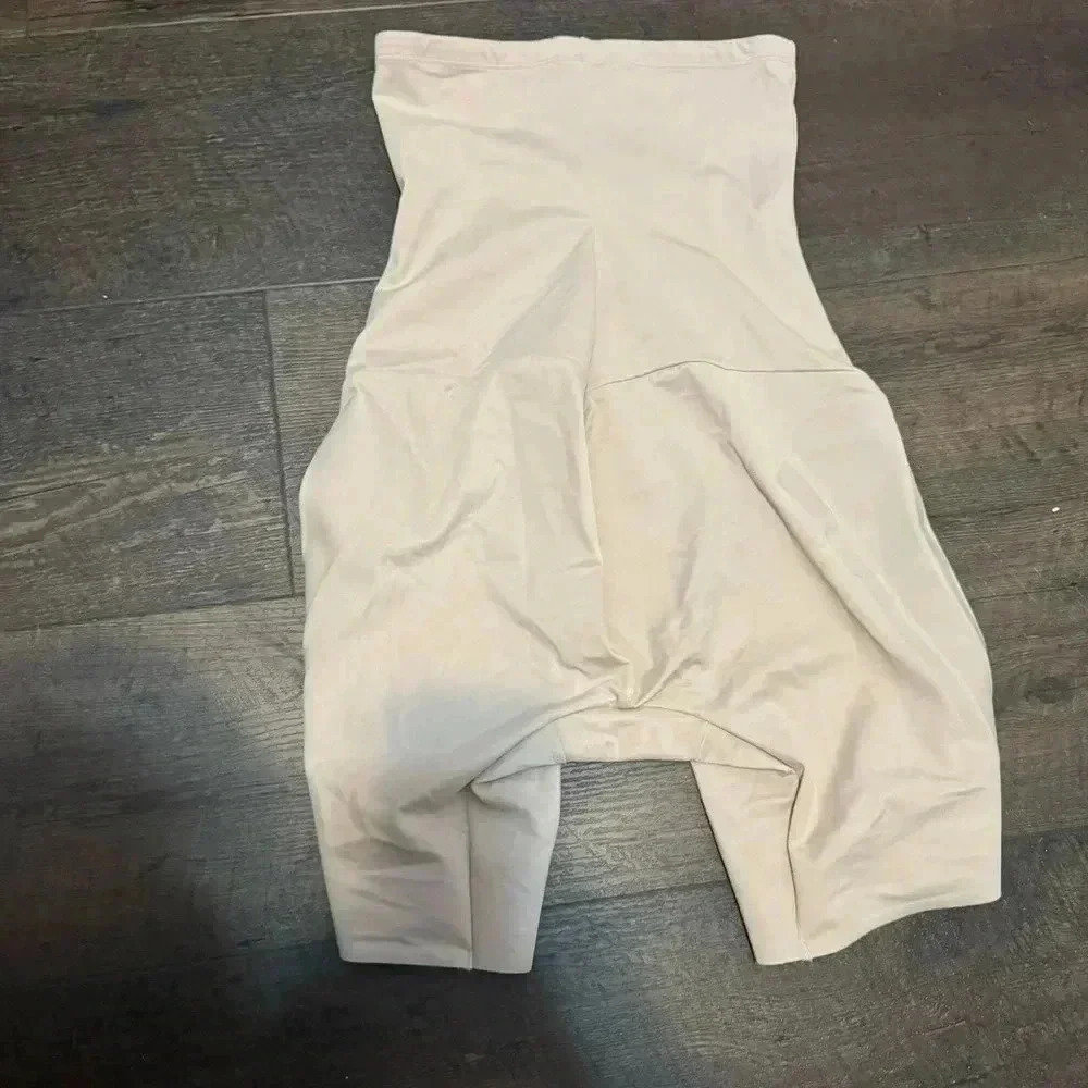 NWOT MIRACLESUIT 2569 MODERN MIRACLE LYCRA FITSENSE HI-WAIST THIGH SLIMMER M - Picture 4 of 5